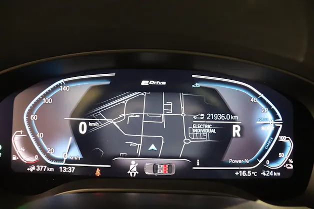 BMW 545e xDrive SAG