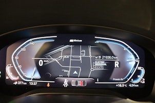 Vehicle image BMW 545e xDrive SAG