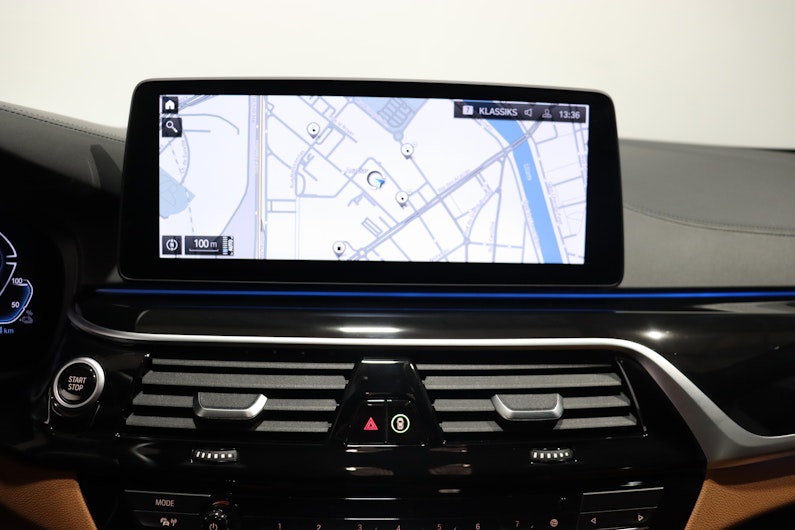 Vehicle image BMW 5 SERIES