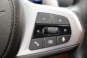 Vehicle image BMW 545e xDrive SAG