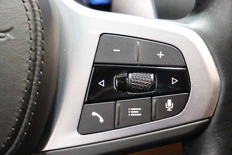 Vehicle image BMW 5 SERIES