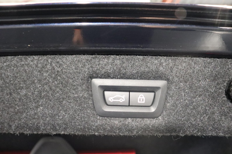 Vehicle image BMW 5 SERIES