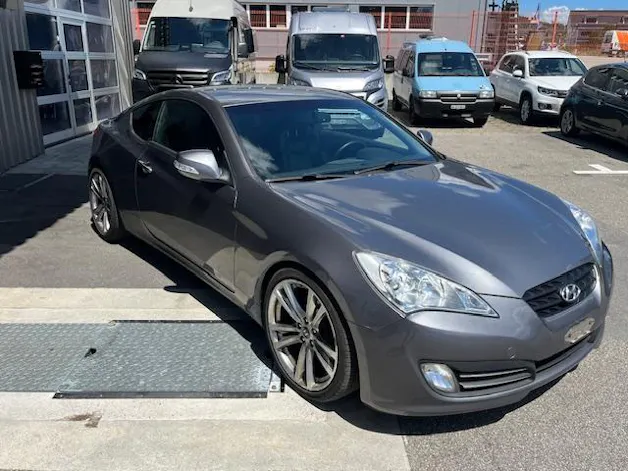 Hyundai Genesis Coupé 3.8 V6