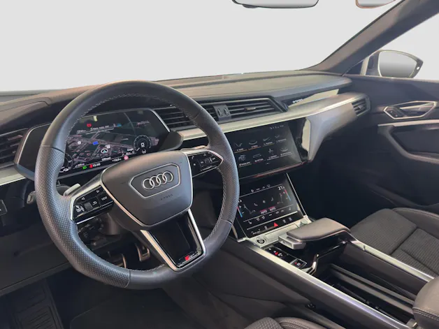 Audi Q8 50 e-tron advanced quattro
