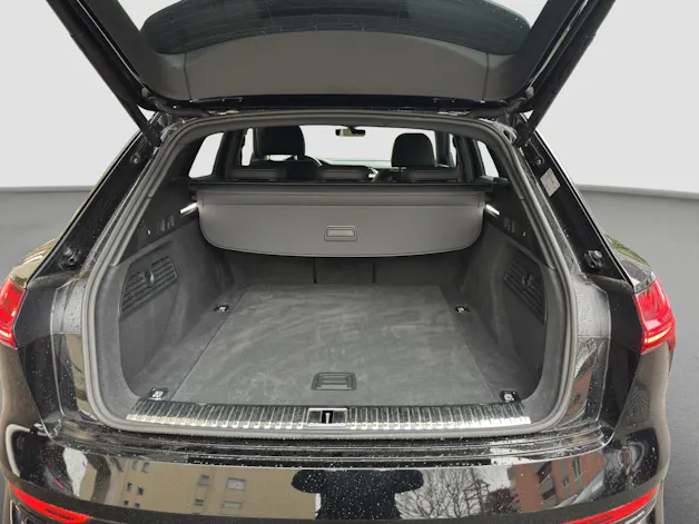 Audi e-tron 55 S Line Black Edition quattro