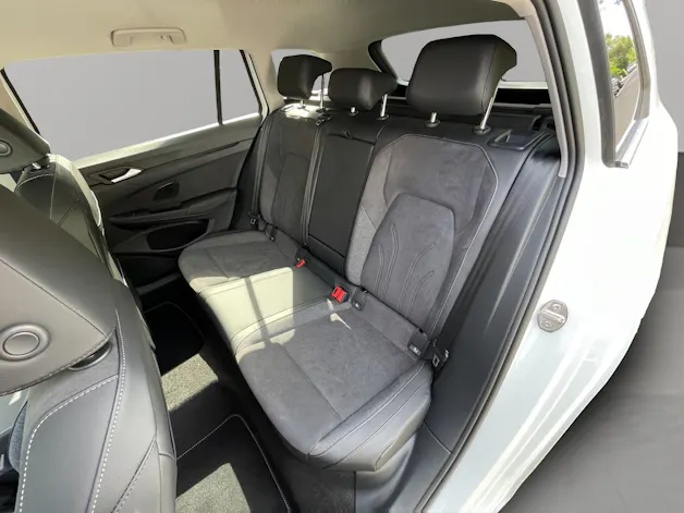 VW Golf Variant 1.5 eTSI mHEV Style