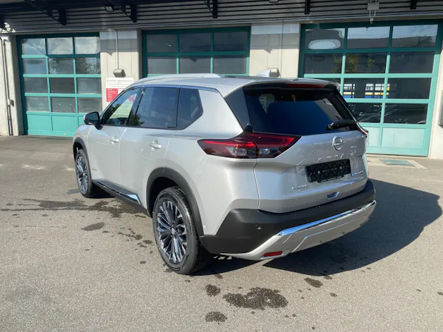 Nissan X-Trail 1.5 VC-T e-Power 4WD 7 Sitze Tekna+