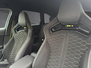 Audi RS4 Avant 25 year edition quattro tiptronic
