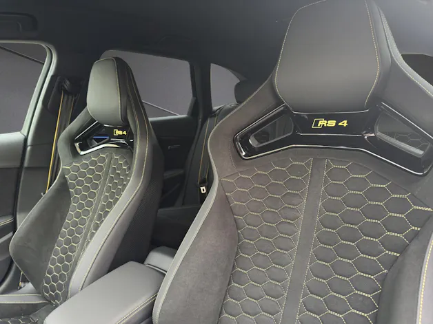 Audi RS4 Avant 25 year edition quattro tiptronic