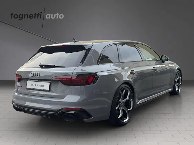 Audi RS4 Avant 25 year edition quattro tiptronic