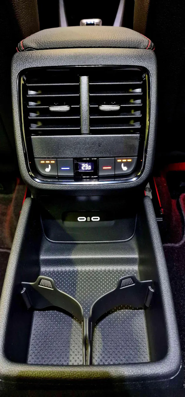 Škoda Octavia Combi 2.0 TSI DSG RS