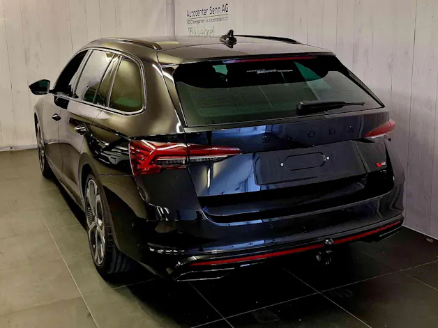 Škoda Octavia Combi 2.0 TSI DSG RS