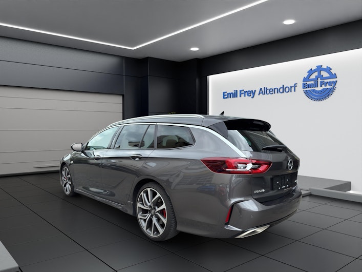 Vehicle image OPEL INSIGNIA