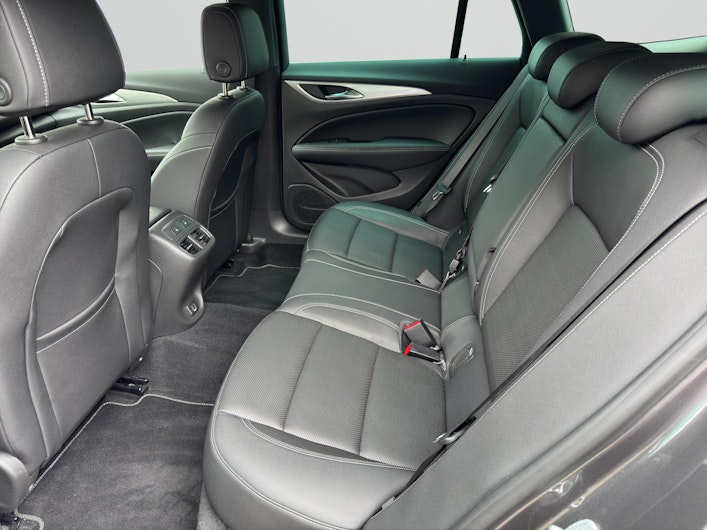 Vehicle image OPEL INSIGNIA