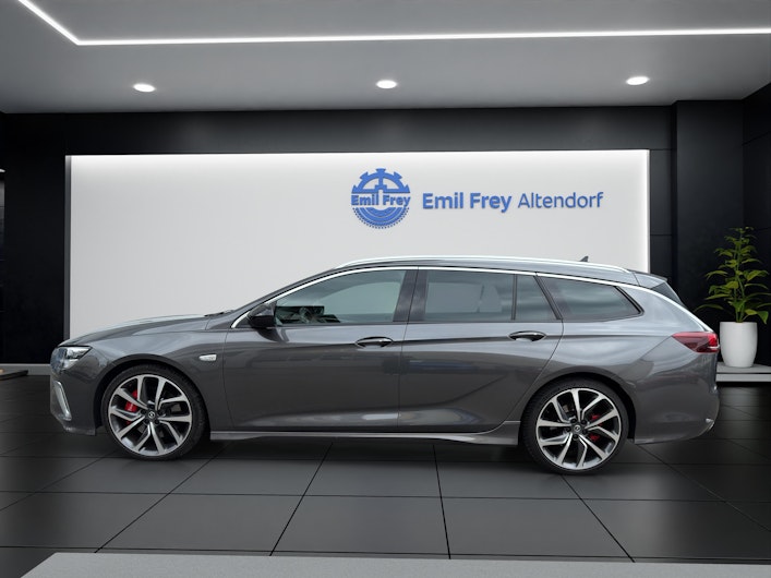 Vehicle image OPEL INSIGNIA