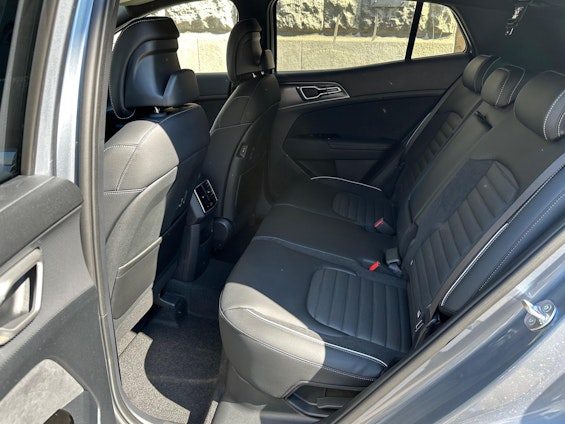 Vehicle image 9 Vehicle image 9