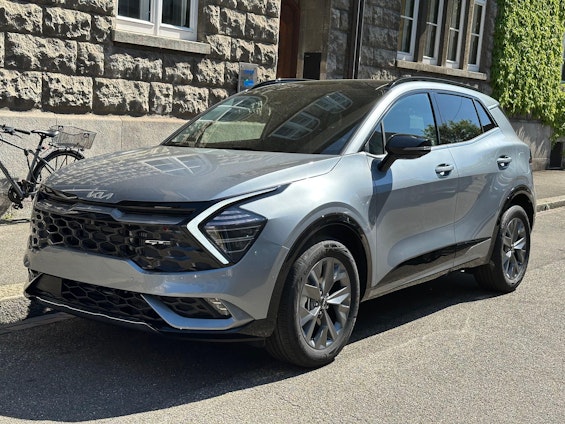 First vehicle image First vehicle image