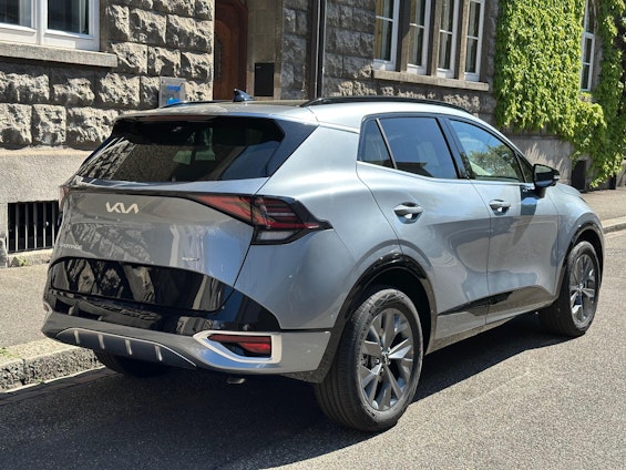 Vehicle image 3 Vehicle image 3