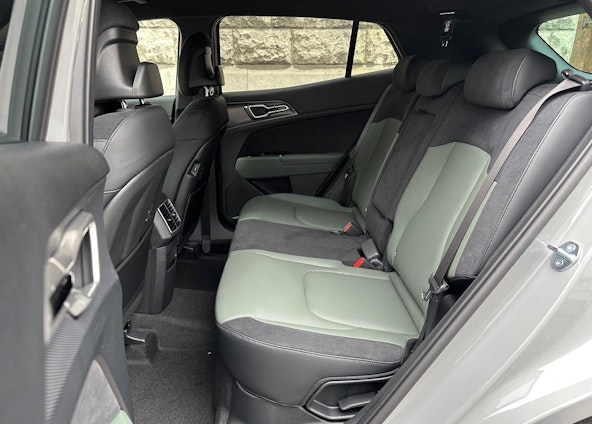 Vehicle image 10 Vehicle image 10