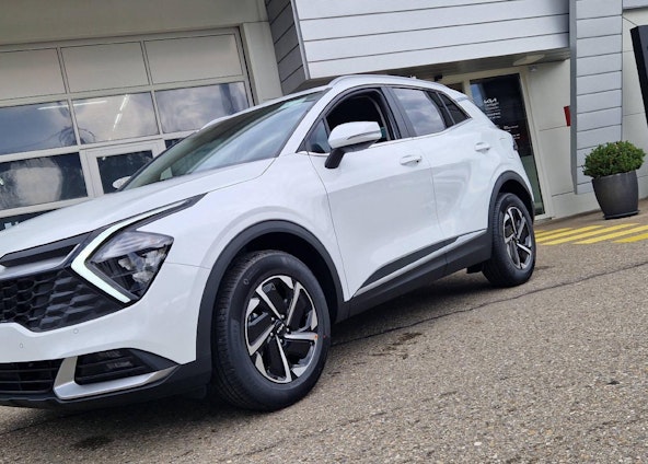 First vehicle image First vehicle image