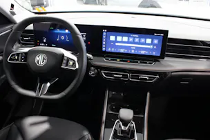 MG HS 1.5 Hybrid Luxury