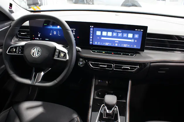 MG HS 1.5 Hybrid Luxury