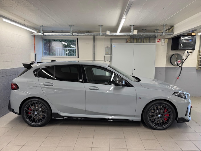 Vehicle image BMW 1 SERIES