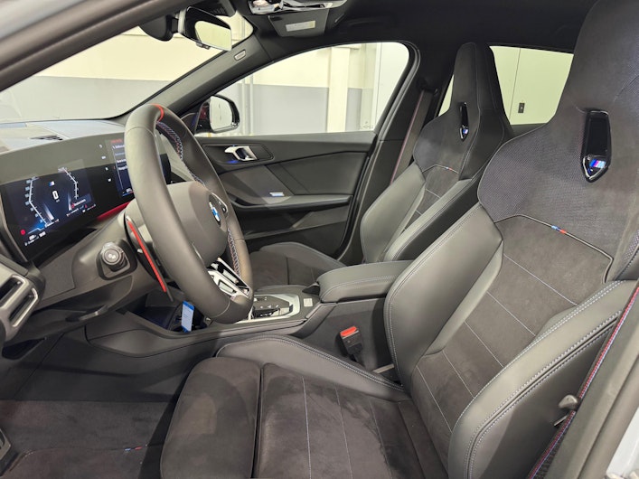 Vehicle image BMW 1 SERIES