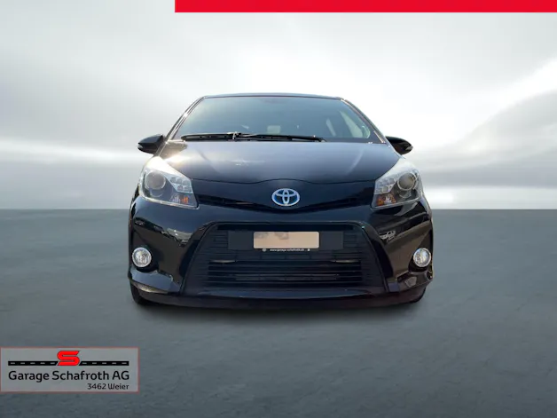 Toyota Yaris 1.5 VVT-i HSD Sol Premium