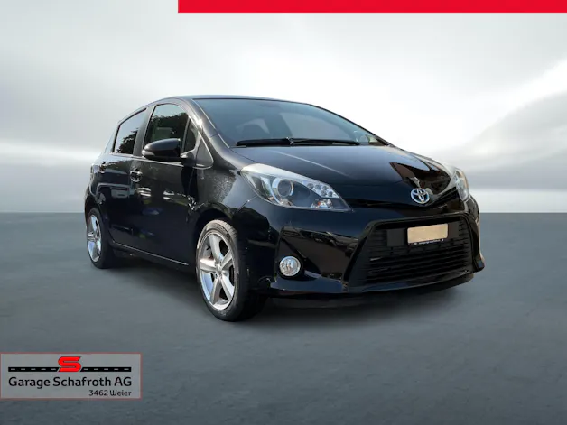 Toyota Yaris 1.5 VVT-i HSD Sol Premium