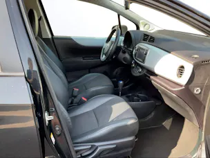 Toyota Yaris 1.5 VVT-i HSD Sol Premium