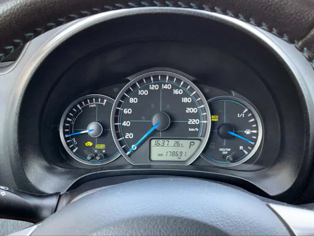 Toyota Yaris 1.5 VVT-i HSD Sol Premium