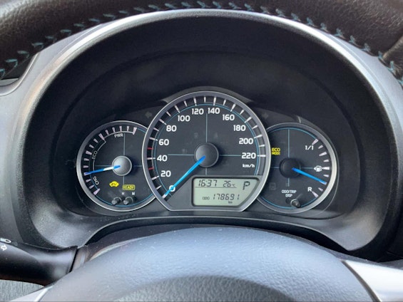 Vehicle image 3 Vehicle image 3