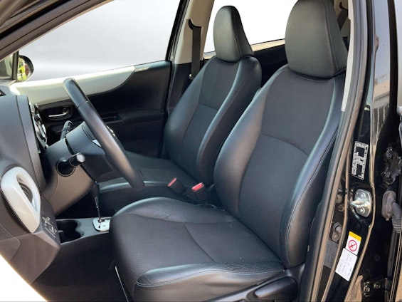 Vehicle image 7 Vehicle image 7