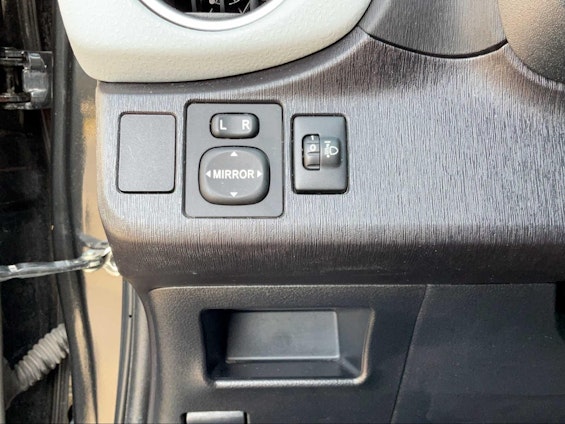 Vehicle image 12 Vehicle image 12