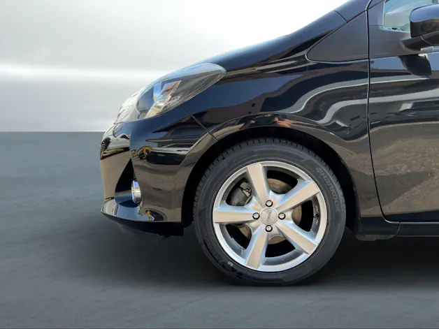 Toyota Yaris 1.5 VVT-i HSD Sol Premium