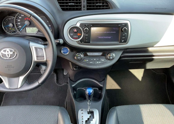 Vehicle image 11 Vehicle image 11