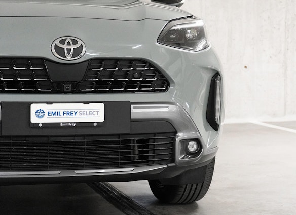 Vehicle image 11