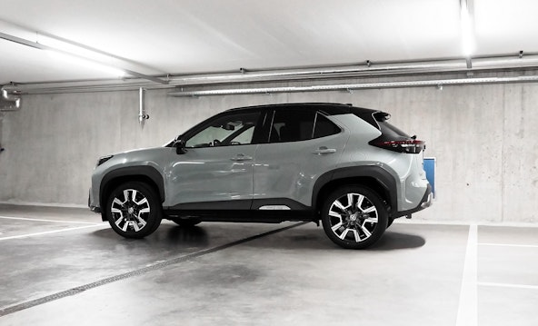 Vehicle image 7