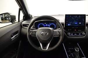 Vehicle image TOYOTA Corolla Cross 2.0 HSD Premium AWD-i