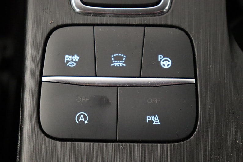 Vehicle image FORD KUGA