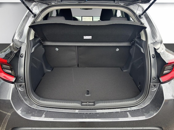 Vehicle image 35 Vehicle image 35