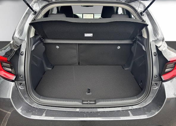 Vehicle image 17 Vehicle image 17