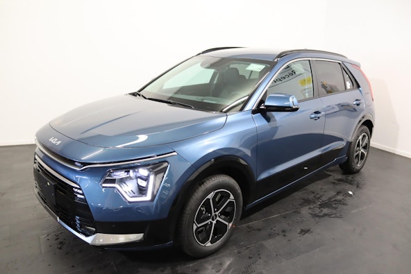 First vehicle image