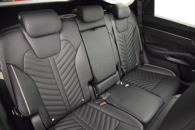 Vehicle image KIA SORENTO