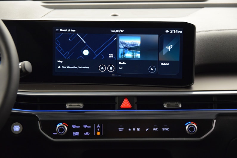 Vehicle image KIA SORENTO