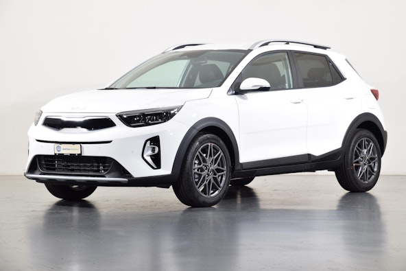 First vehicle image