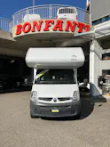 Renault Knaus R08
