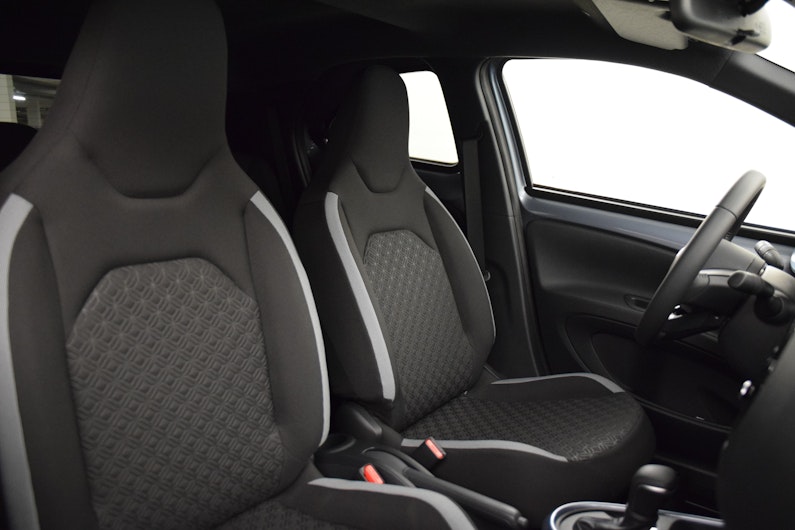 Vehicle image TOYOTA AYGO X