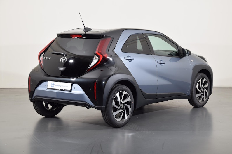 Vehicle image TOYOTA AYGO X